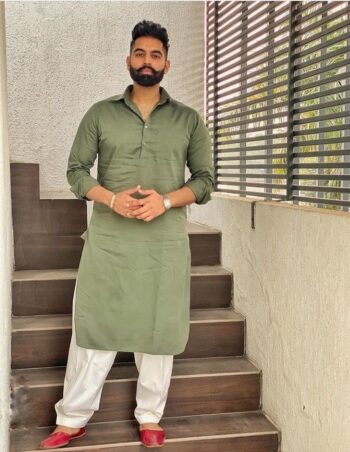 Soft Green Floral Patterned Kurta Set